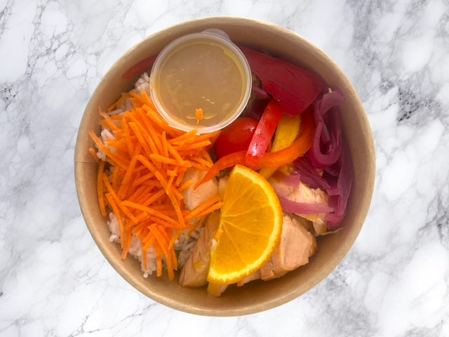 Ensalada de pollo con mostaza y miel