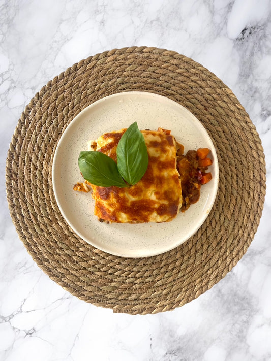 Beef Lasagne with Creamy Bechamel & Cheese Topping