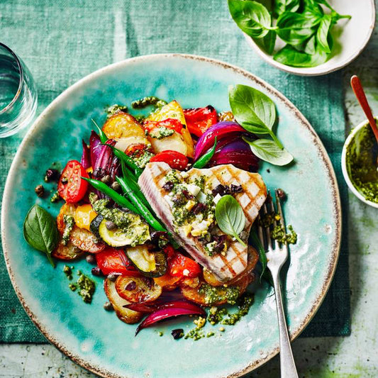 Mediterrane tonijnsteak met krieltjes